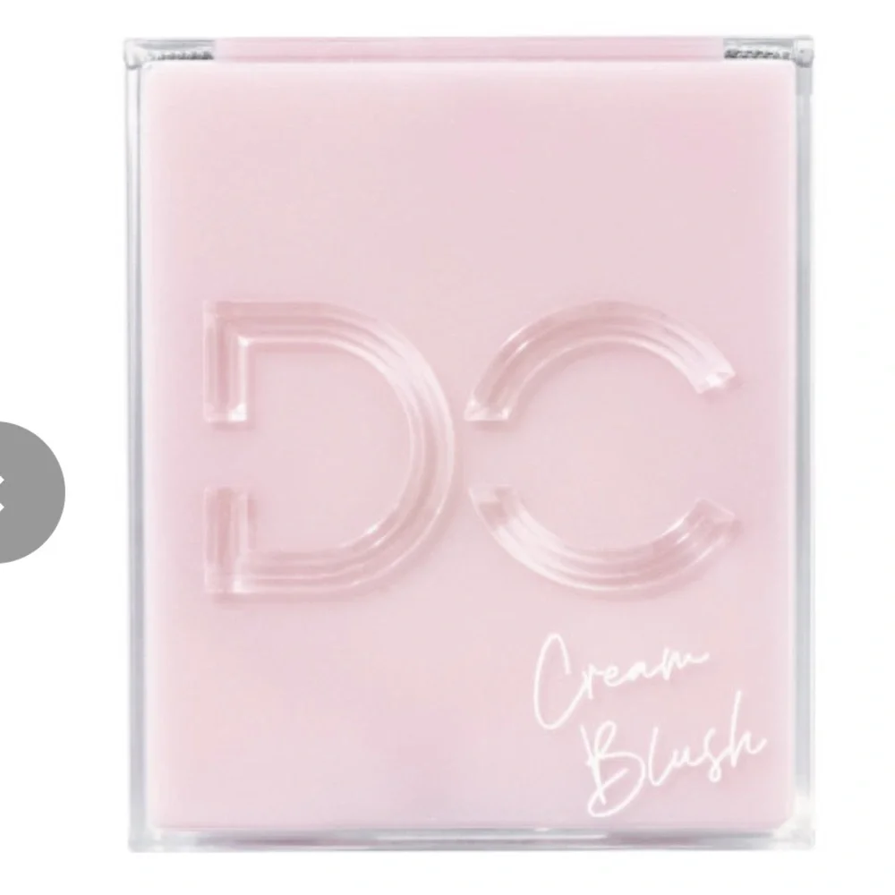 ✨ DOMINIQUE COSMETICS Silk Tone Cream Blush